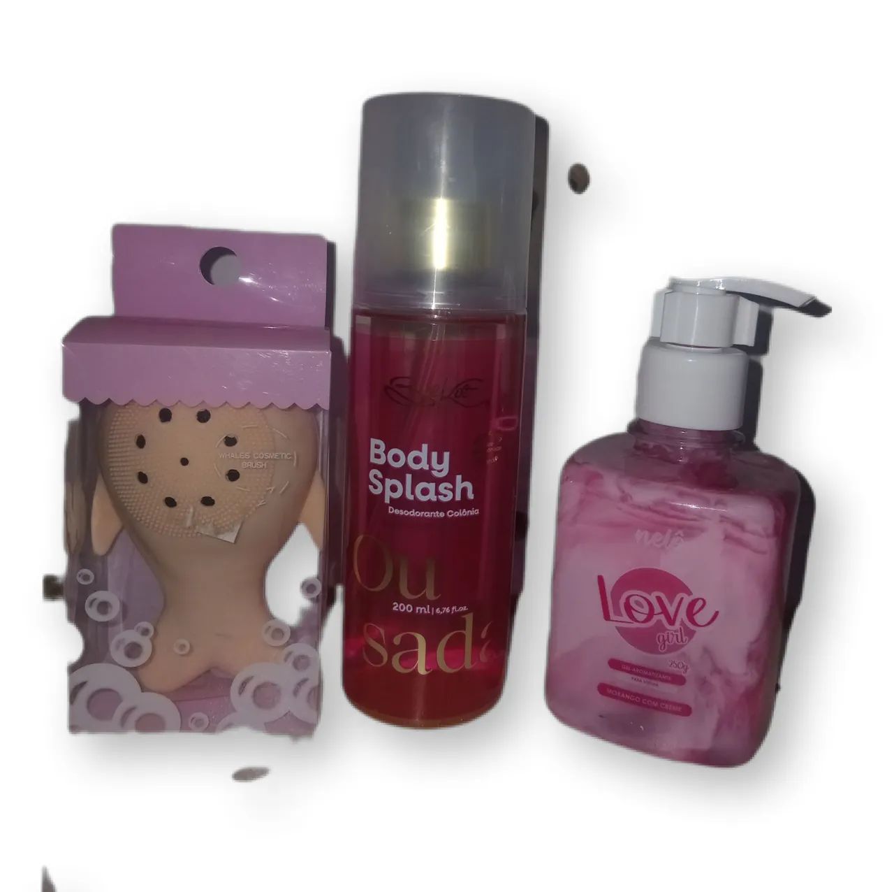 Kit de Beleza: Body Splash, Sabonete Líquido e Esponja de Maquiagem