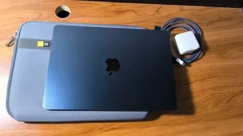 Macbook Air Apple 13' M3, 8gb Ram, Ssd 256, Midnight