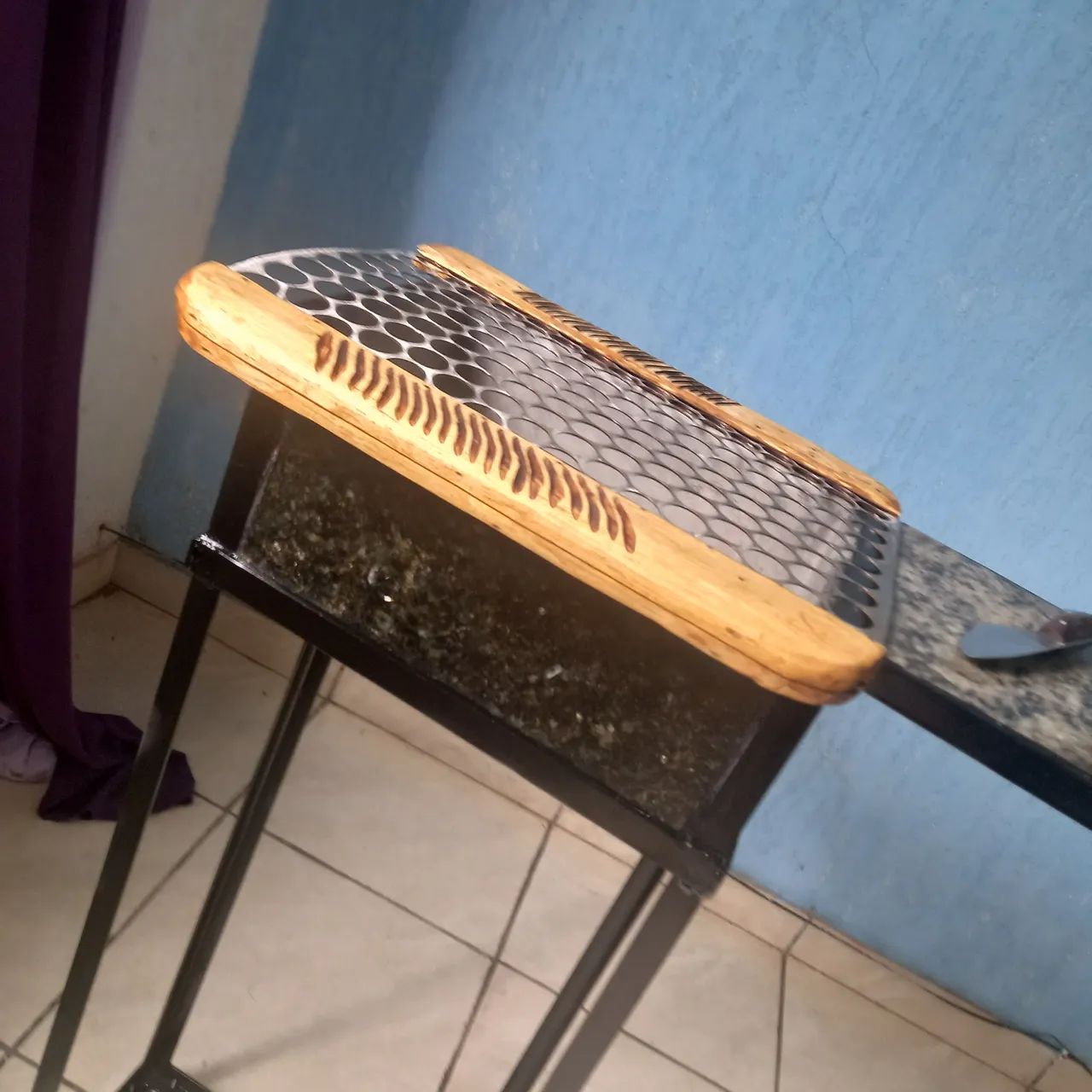 Churrasqueira  grelha brinde uma faca  - Foto 3