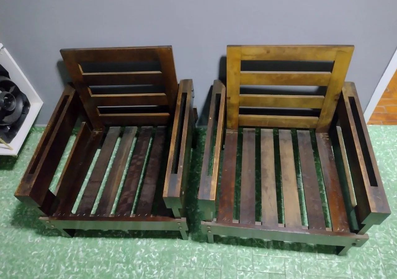 Dois sofá 1 lugar madeira maciça  - Foto 3