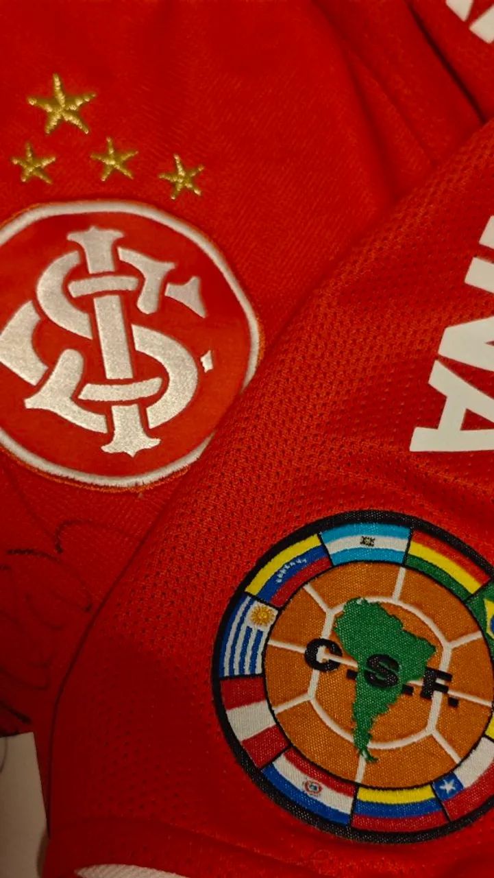 Camiseta Inter Autografada - Banrisul - Foto 3