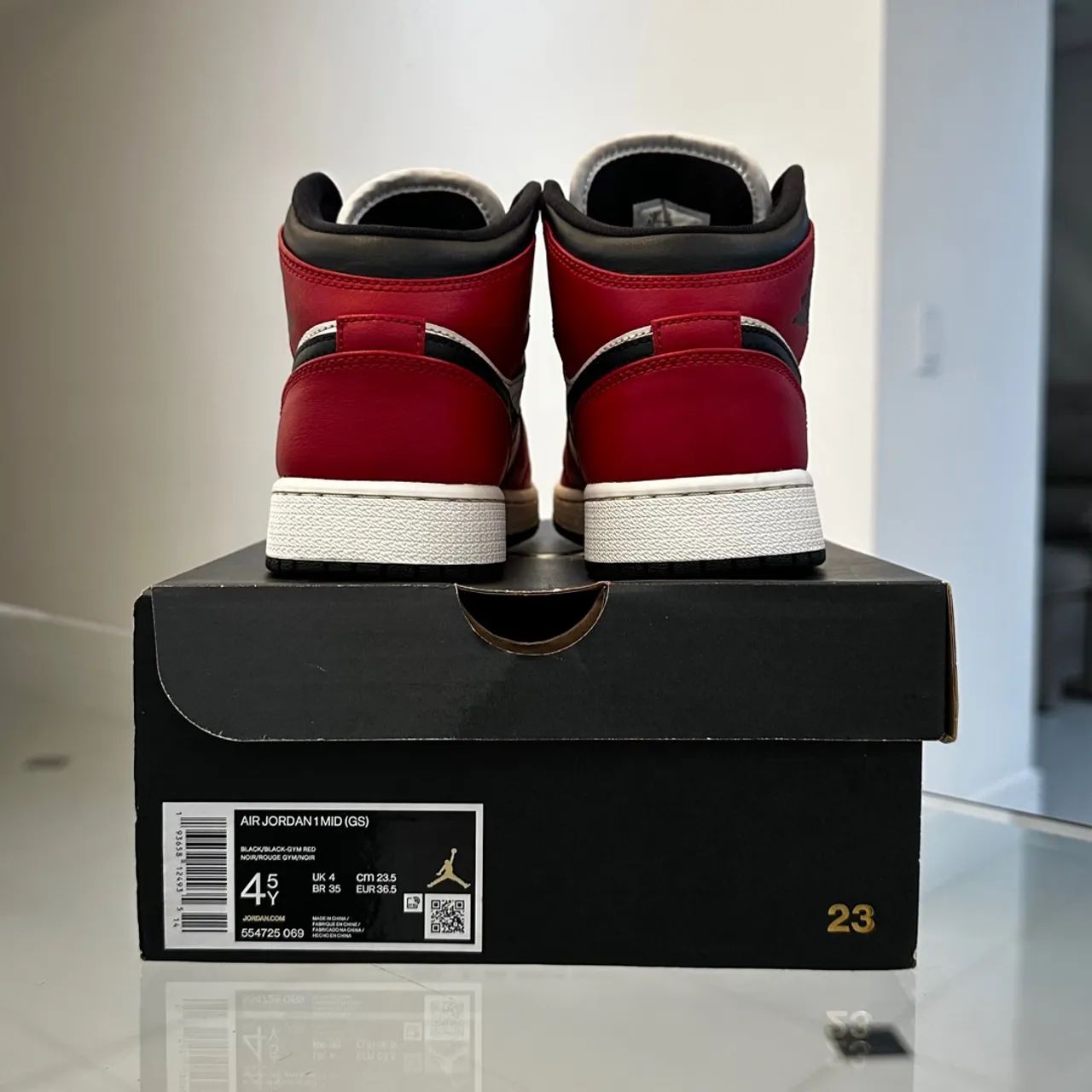 Tênis Nike Air Jordan 1 Mid Chicago Black Toe Vermelho Original - Foto 2