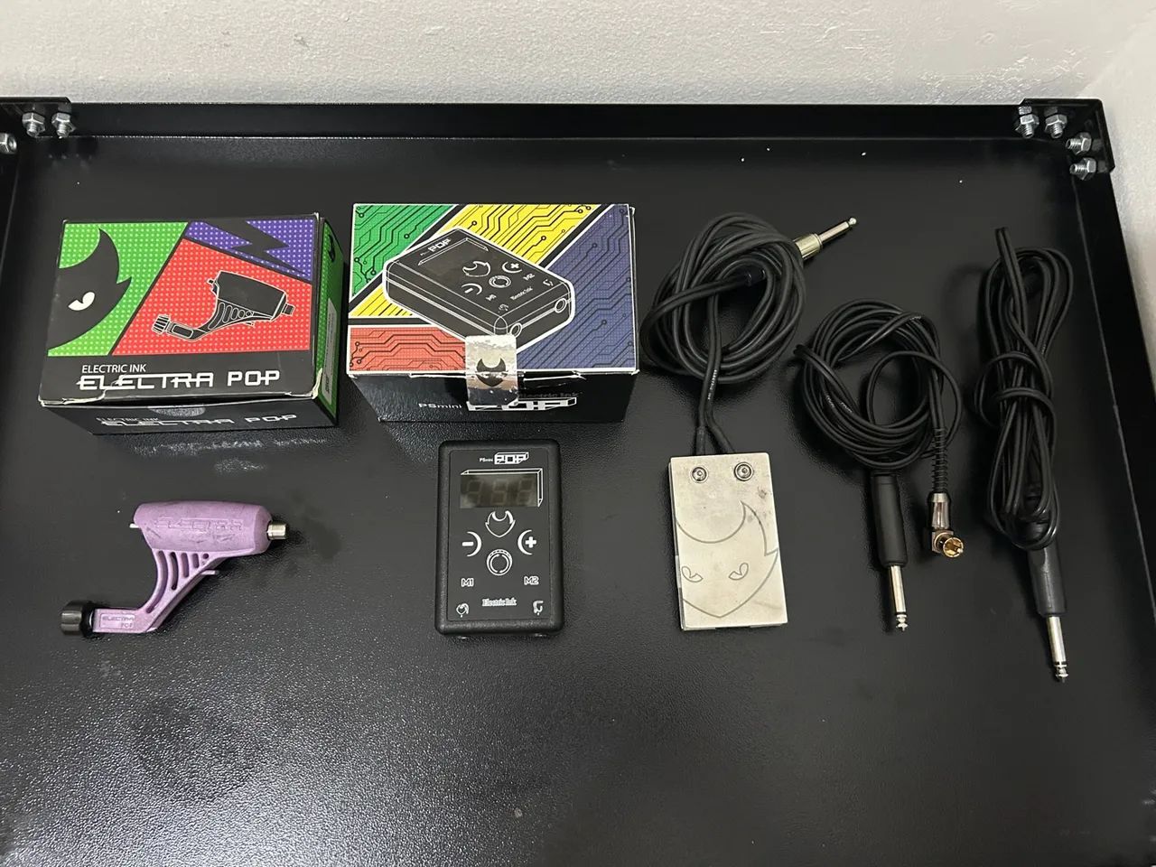 Kit de tatuagem completo Electric Ink com agulhas