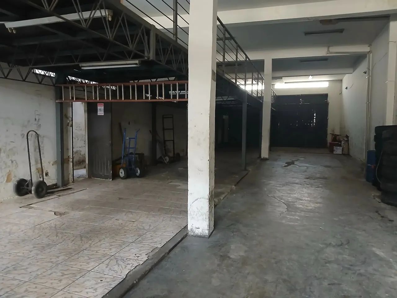 Galpão 430m² com mezanino Bairro Lagoinha - Belo Horizonte - MG - Foto 2
