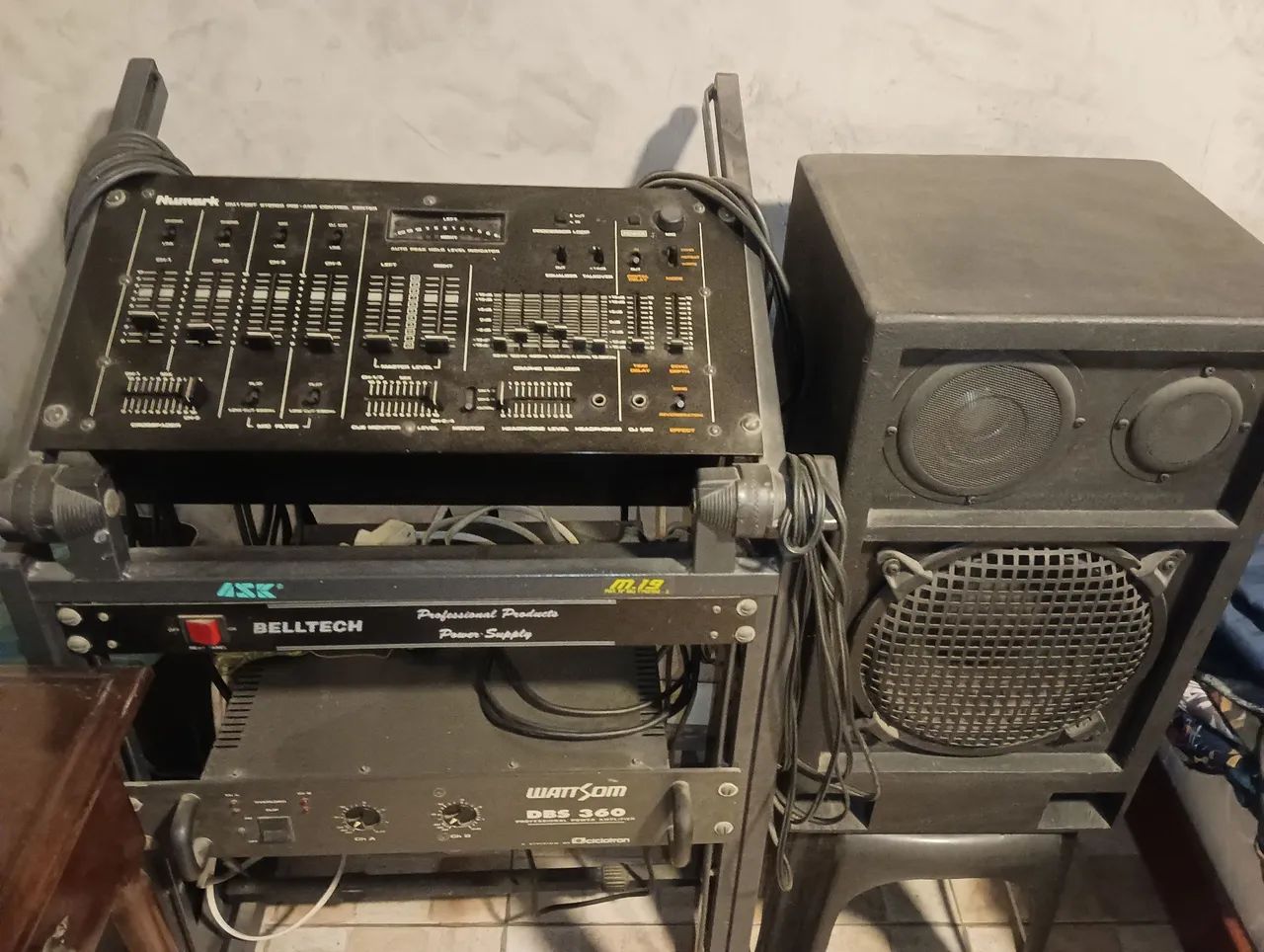 DJ機材 Numark DM1700T STEREO PRE-AMP DJ機材 Numark DM1700T STEREO PRE-AMP DJ機材 Numark DM1700T