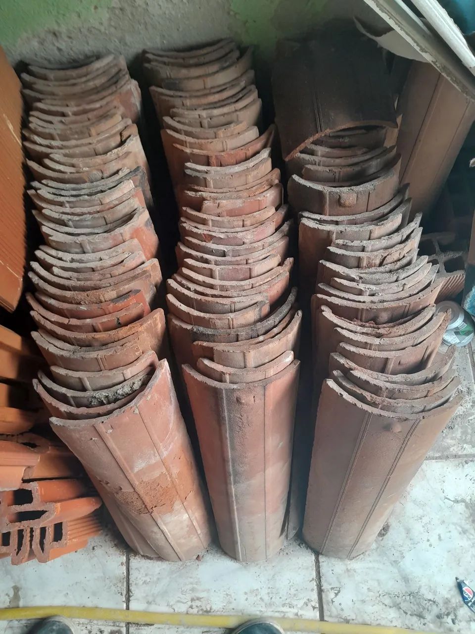 Telhas de barro antigas