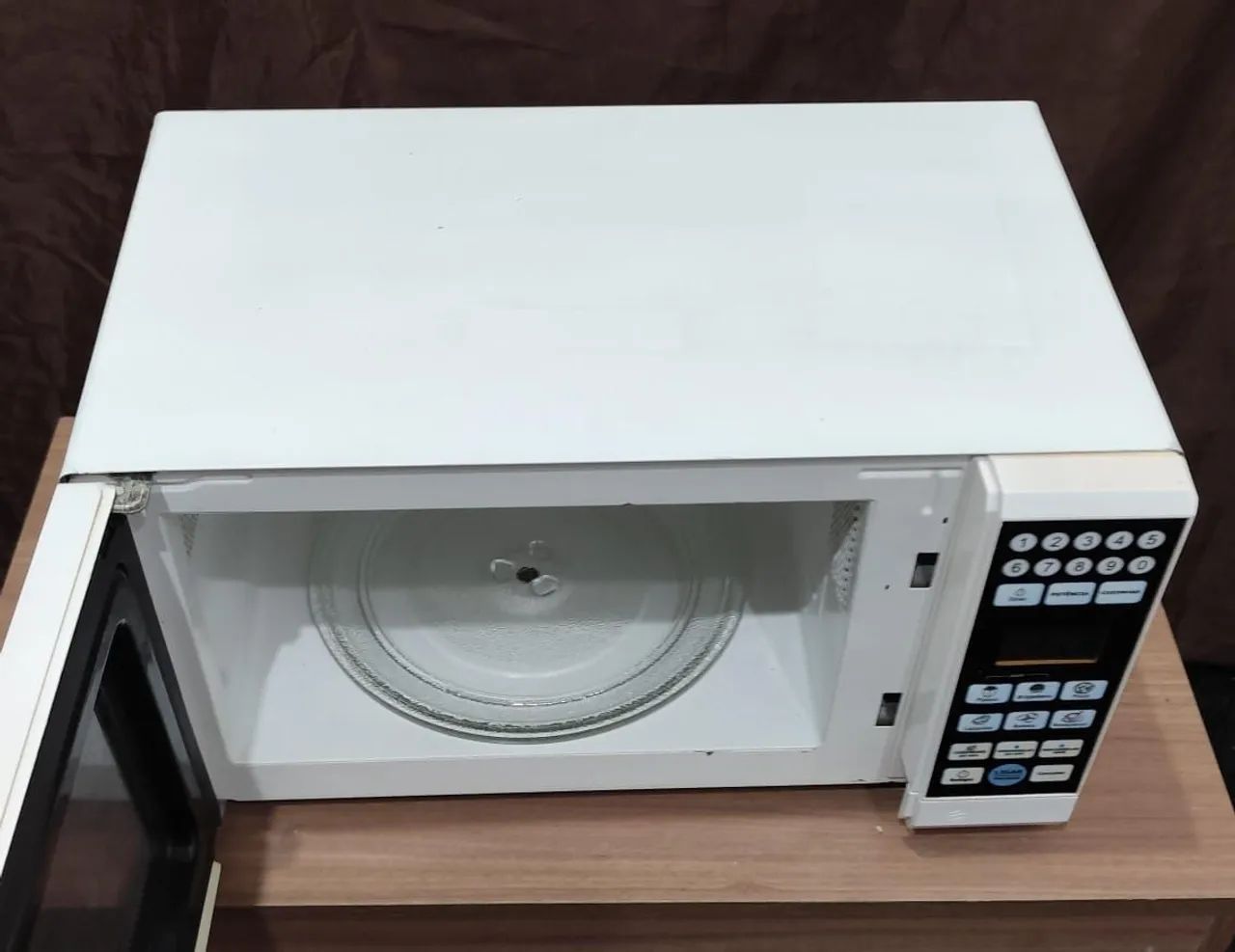 Micro-ondas Philco em ótimo estado! 20l com Garantia  - Foto 6