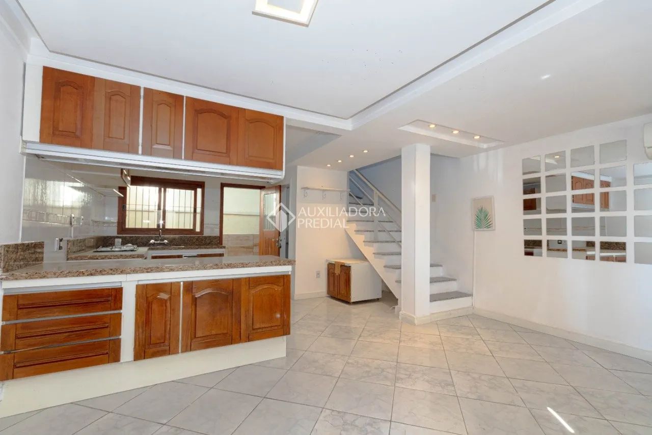 Casa condomínio 2 dormitórios sarandi porto alegre