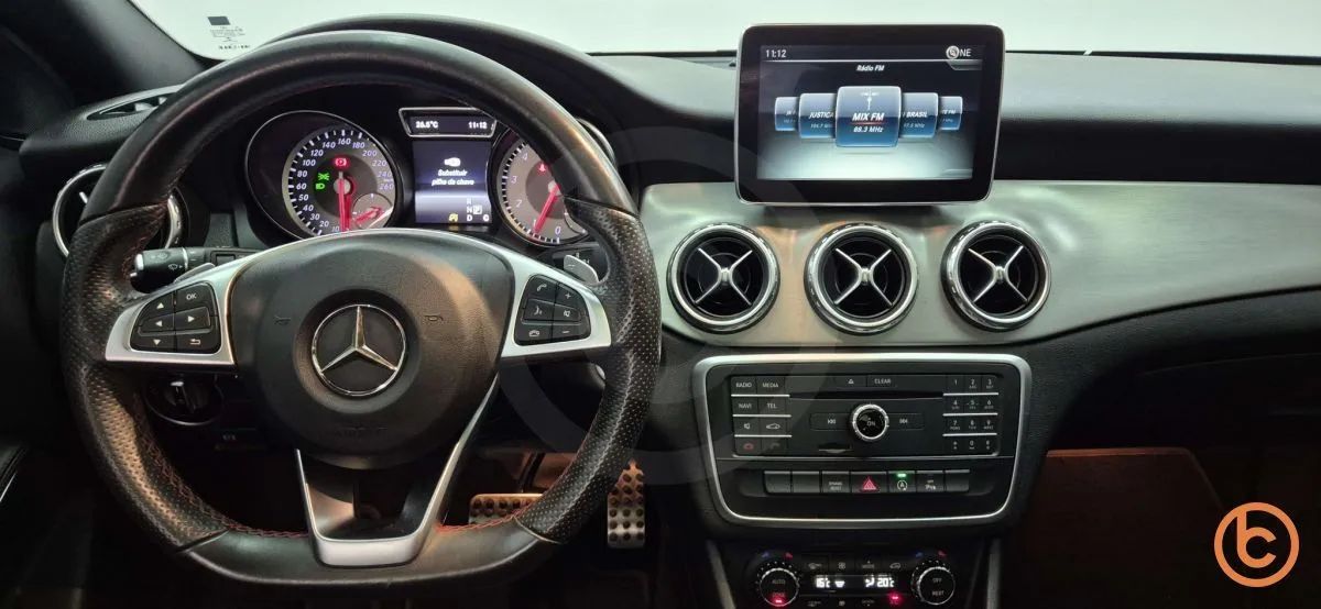 MERCEDES-BENZ GLA 250 - Foto 5