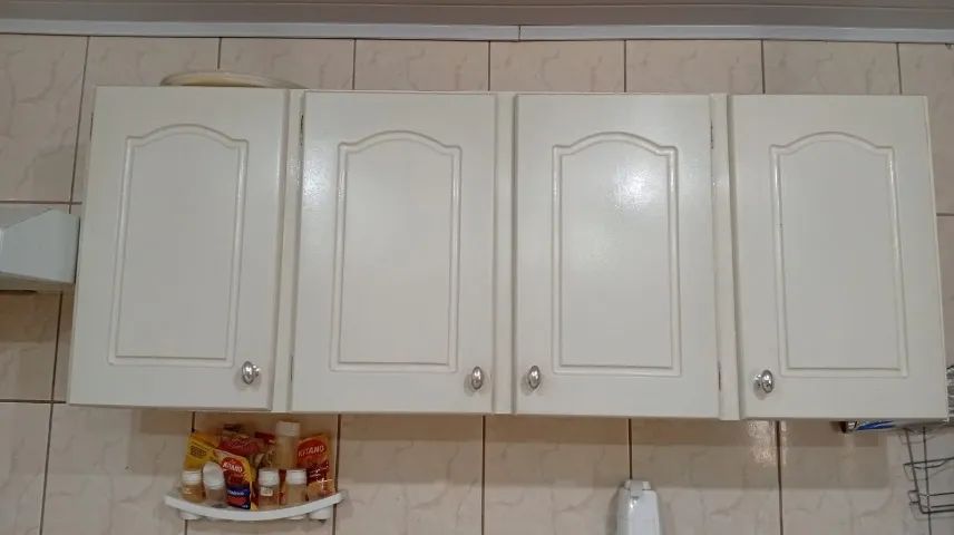 Armário de parede de cozinha.