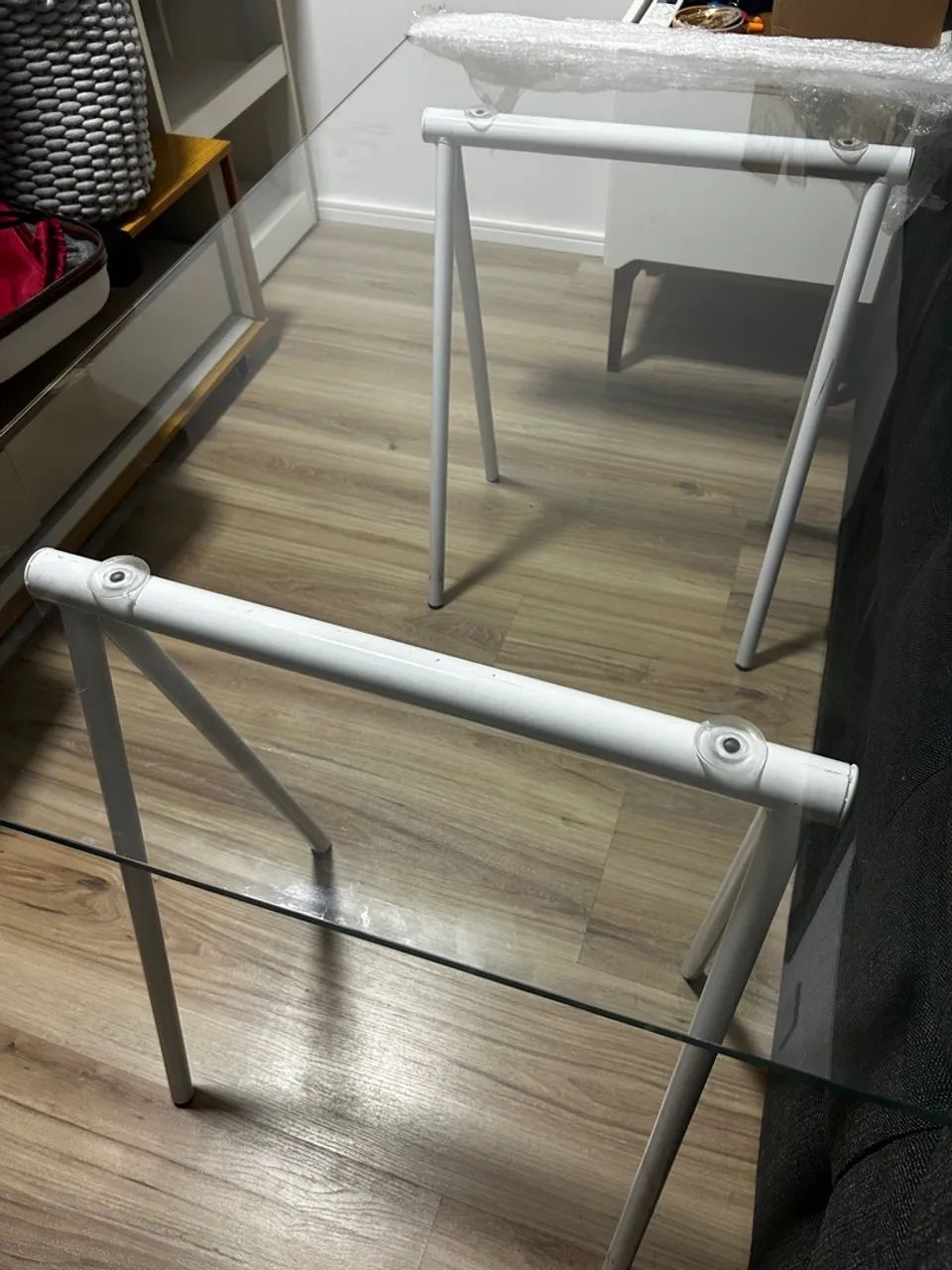 Mesa de Vidro com Estrutura Branca64962120409091124