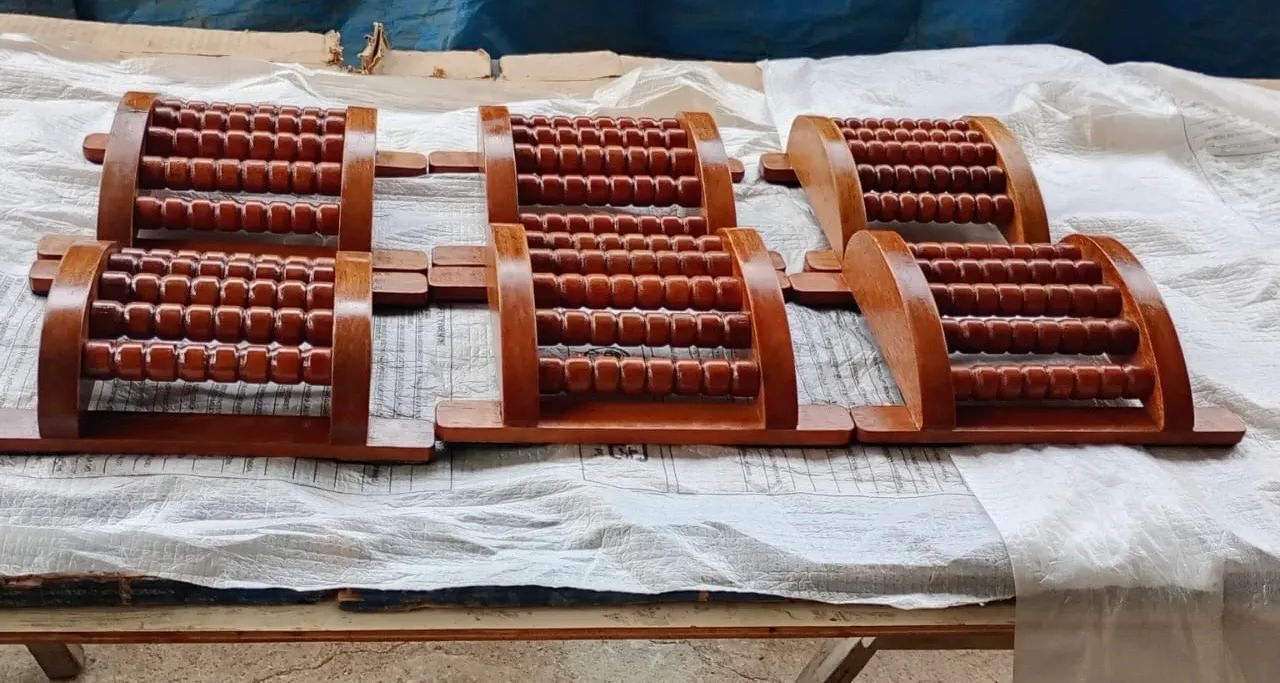 MASSAGEADOR DE PÉS DE MADEIRA - Foto 2
