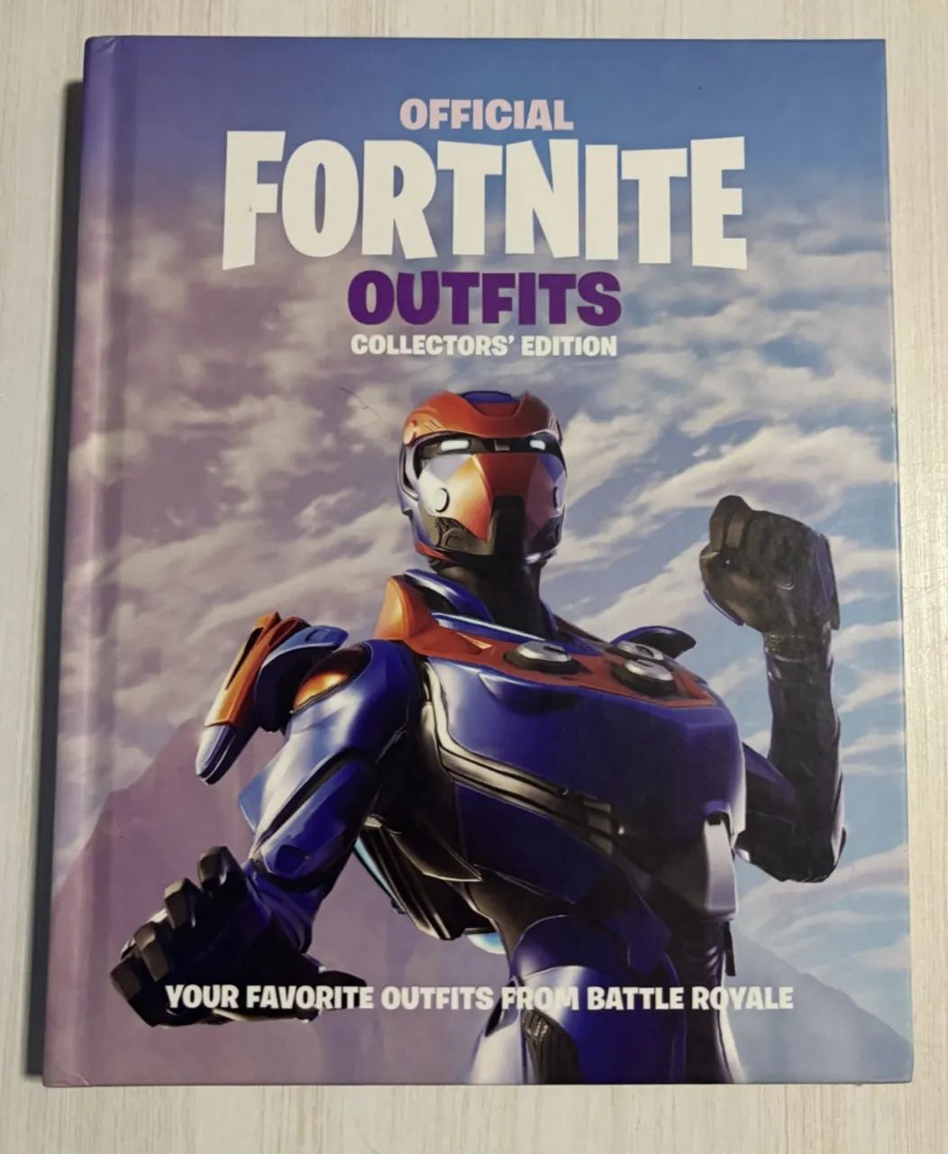 Livro Fortnite Outfits - Coleção Oficial