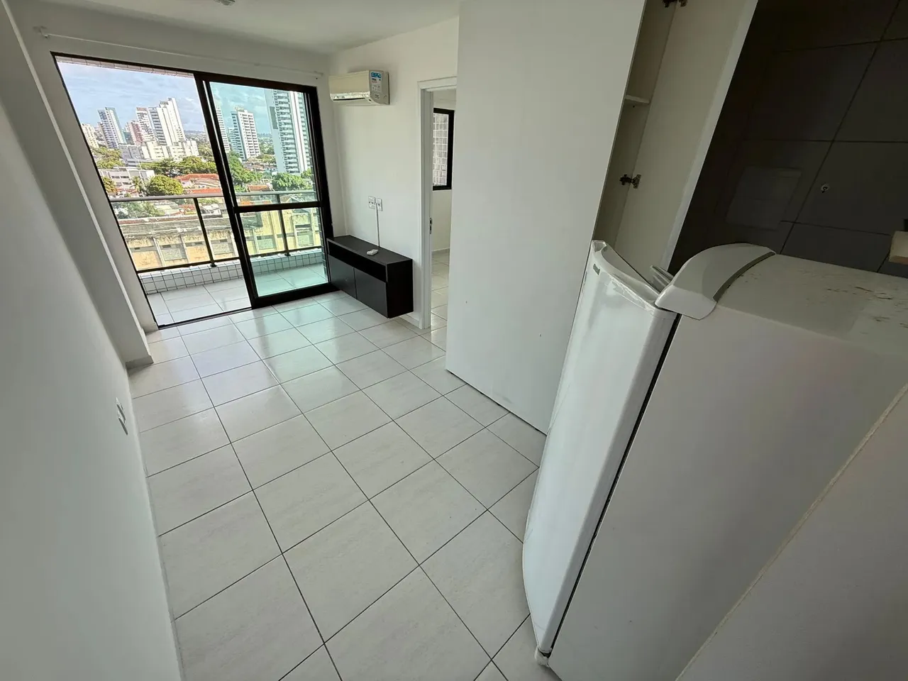 Apartamento para aluguel com 32 metros quadrados com 1 quarto em Madalena - Recife - PE