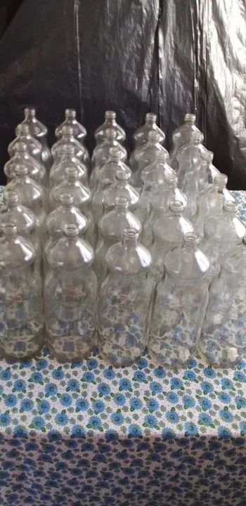 Garrafas brancas de 1,5 litros para artesanato. - Foto 2