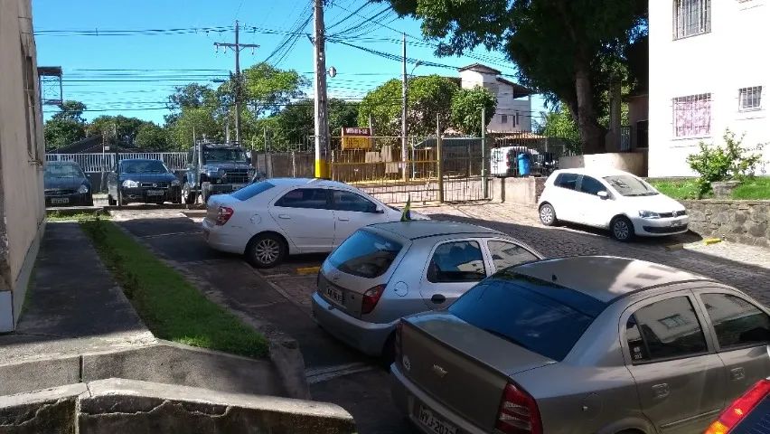 Trobogy 2/4 condomínio fechado próximo ao metrô