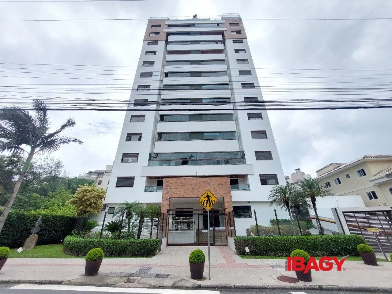 Excelente Apartamento 3 dormitório(s) em Corrego Grande - Florianópolis