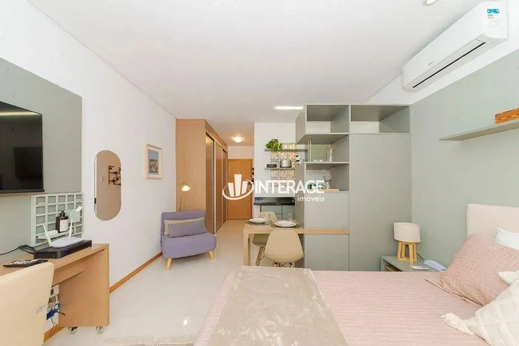 Studio mobiliado à venda, 28 m² por R$ 370.000 - Centro - Curitiba/PR