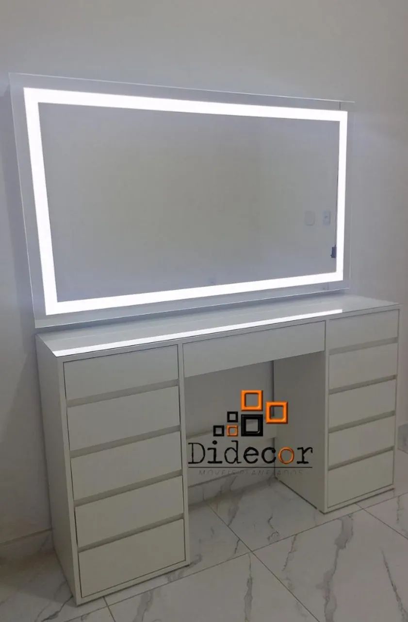 Camarim com espelho em led 