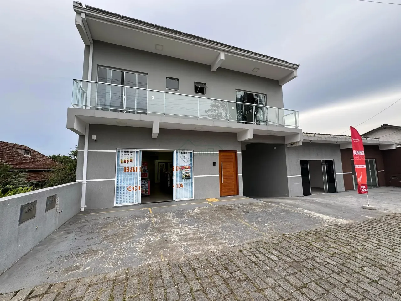Excelente imóvel comercial e residencial no Centro de São Francisco do Sul/SC