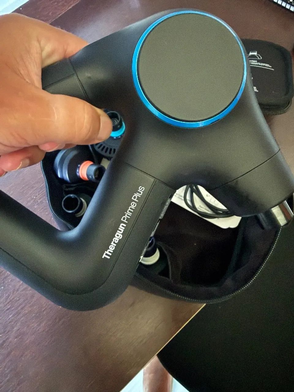 Theragun Prime Plus original - Pistola massageadora com aquecimento, semi nova - Foto 6