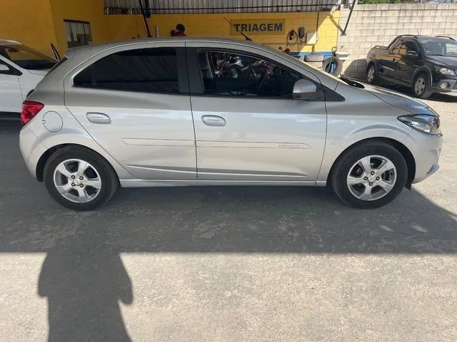 ONIX HATCH LT 1.4 2019