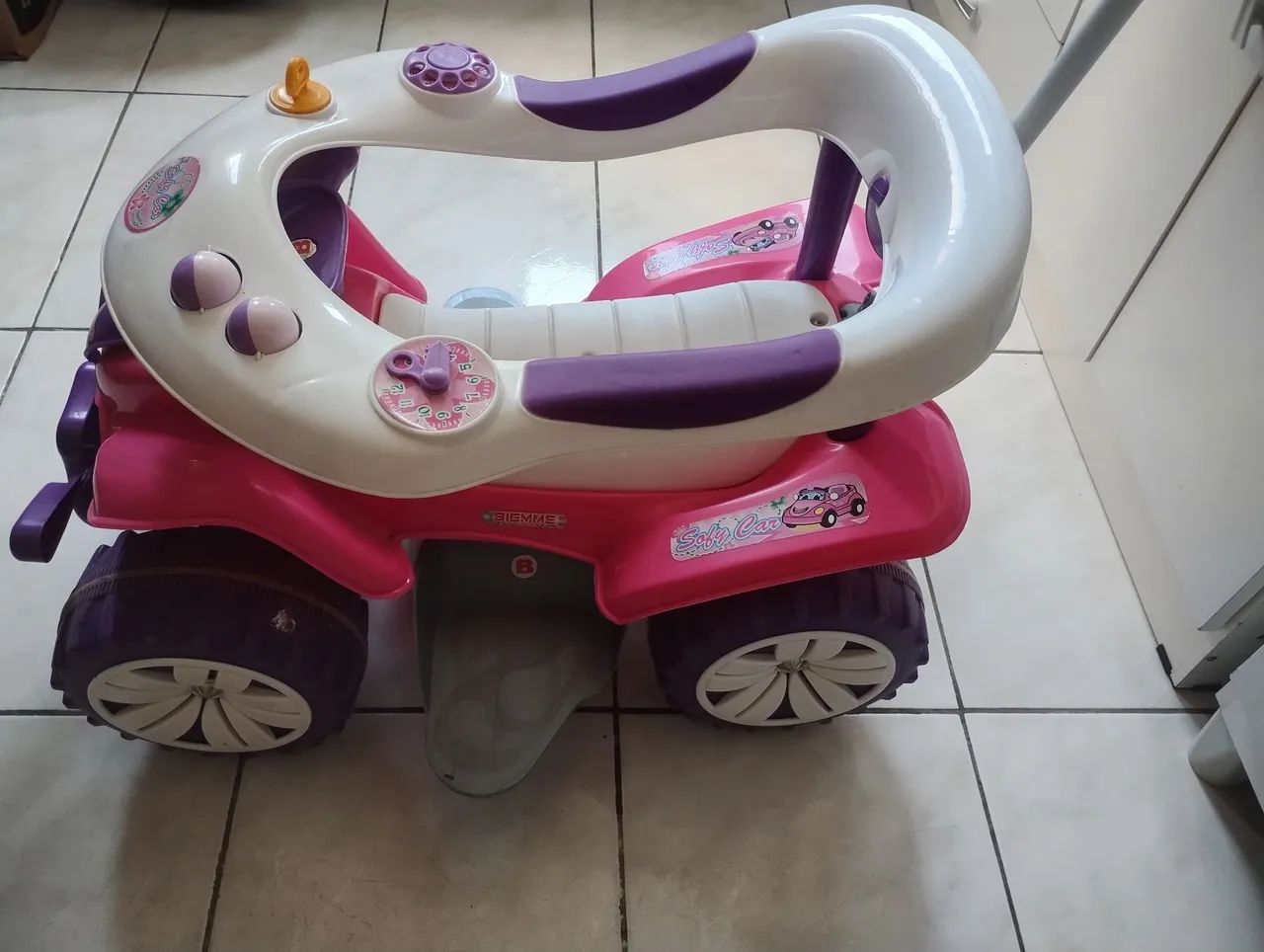 Carrinho de passeio (motoca)