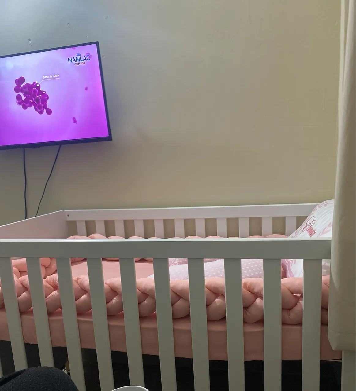 Berço novo utilizado apenas uma vez ,já está desmontado 3 meses de uso  - Foto 2