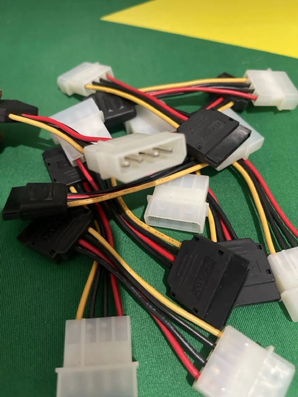 Cabos Adaptadores SATA para Energia - Diversos - Foto 3