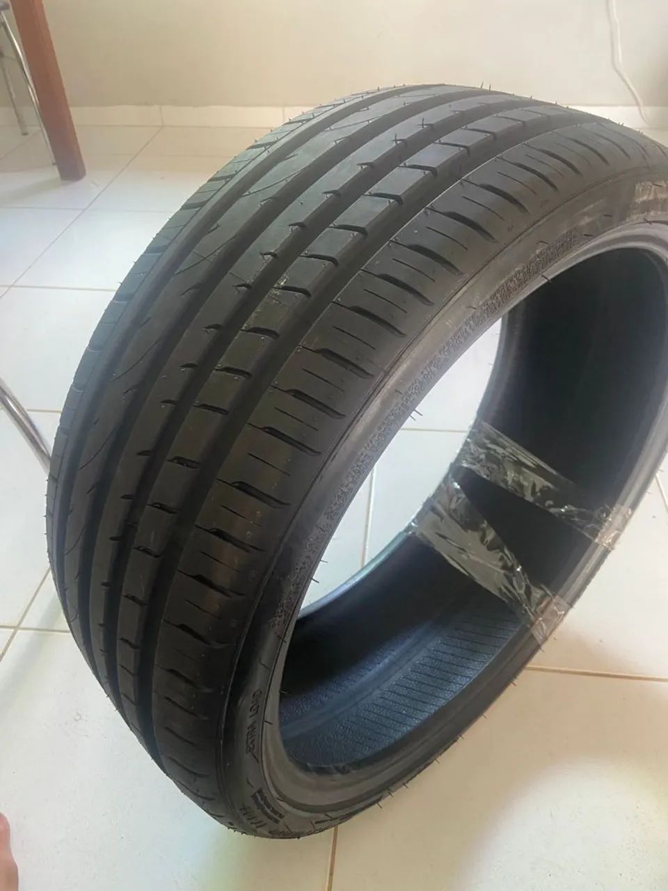 Pneu Itaro IT301 225/35ZR20 93W XL - Foto 2