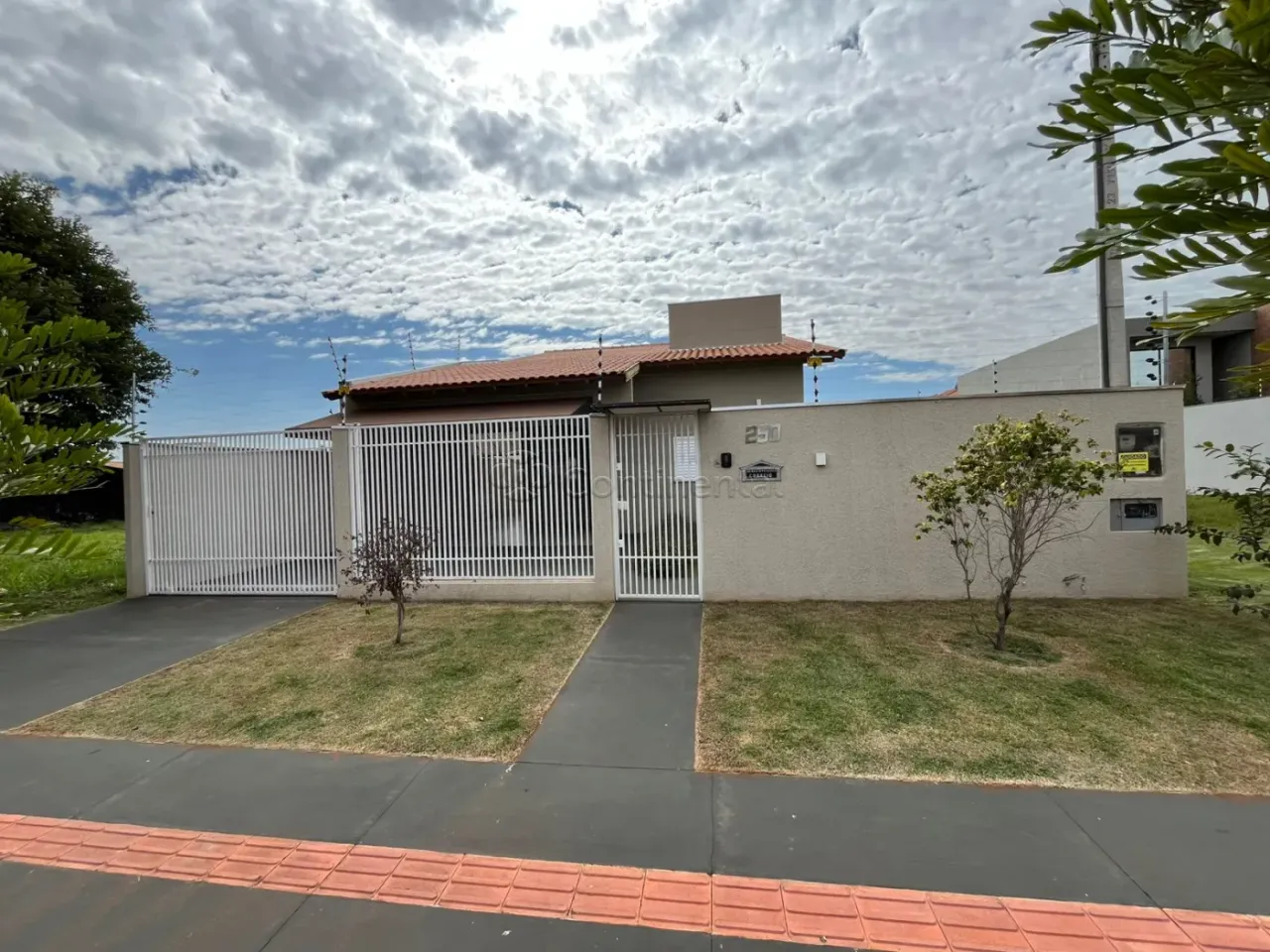 Casa Residencial para Locação em Dourados-MS