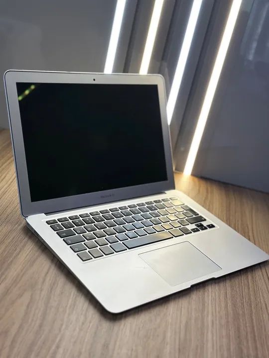 MacBook Air A1466 ano 2014 LOJA FÍSICA 