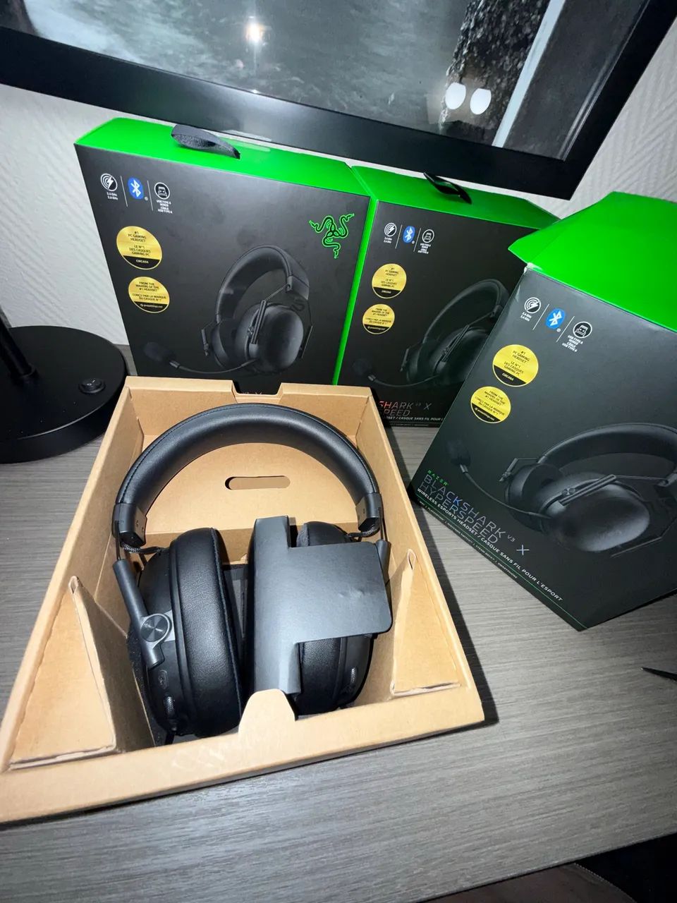 Razer-Blackshark v3 x hypersped NA GARANTIA ATE 2027 - Fones de