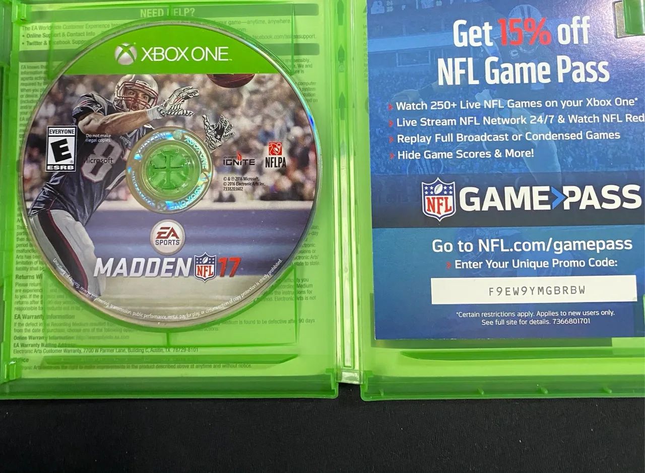 Madden NFL 17 - Xbox One - Jogo de Futebol Americano - Foto 2