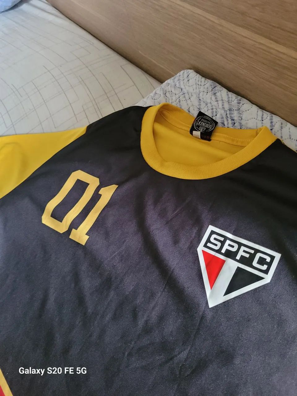 Camisa Tricolor SPFC - Amarelo e Preto - Foto 2