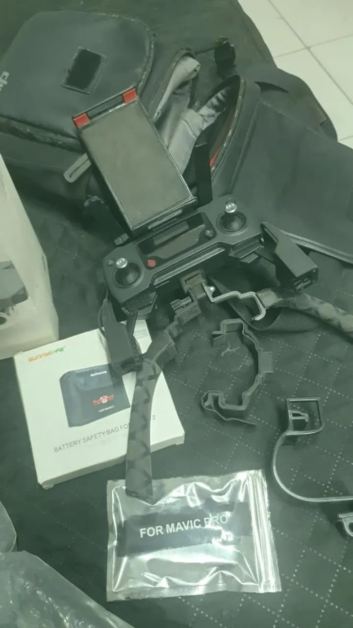 Drone DJI Mavic Pro Com Controle Bateria e Acessórios  - Foto 3