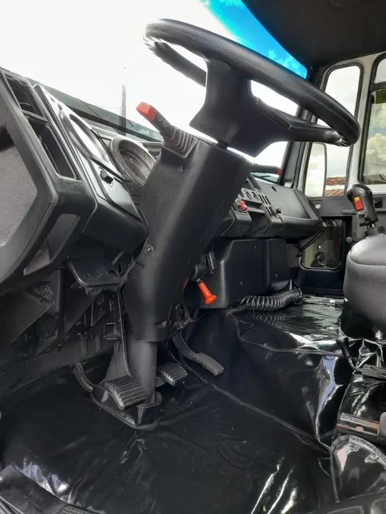 Ford Cargo 1317 4x2 toco  - Foto 14