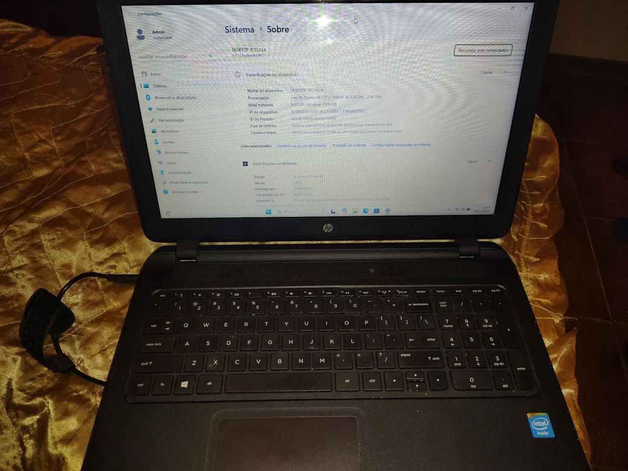 HP 15 F Notebook64317907528450121