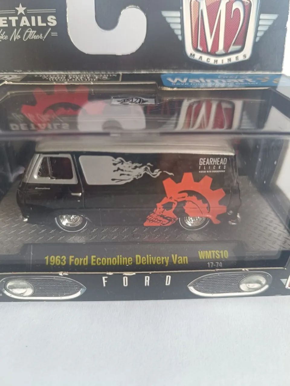 M2 Machines Ford 1963 Econoline Delivery Van WMTS10