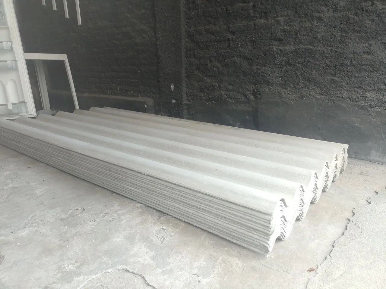 16 Telhas Fibrocimento NOVAS - Foto 2