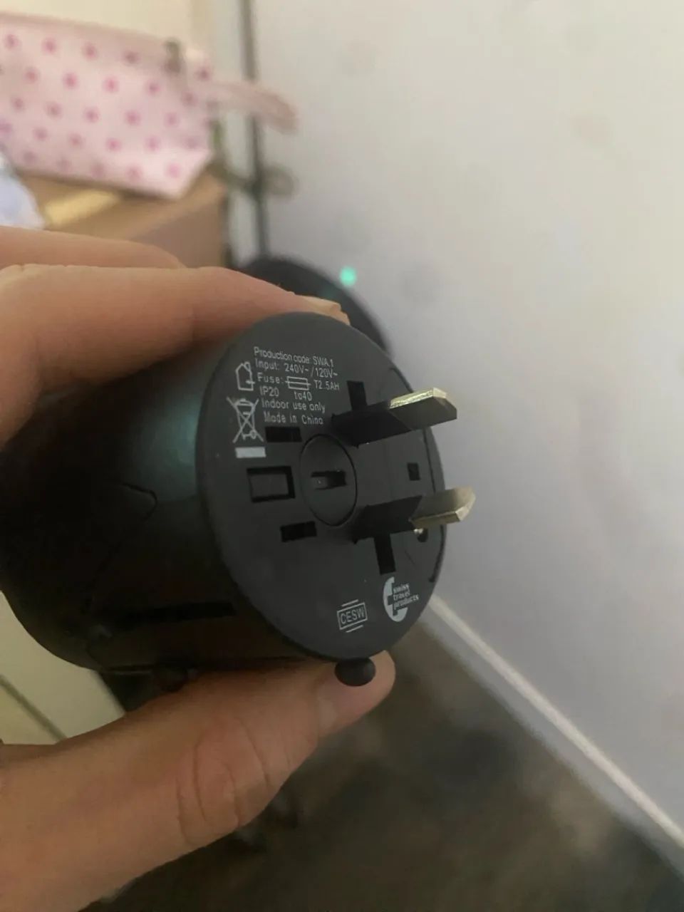 Adaptador universal Swiss travel SWA.1 novo  - Foto 5