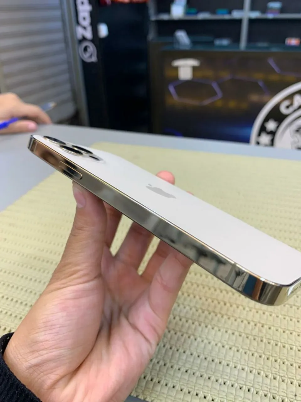 IPHONE 12 PRO