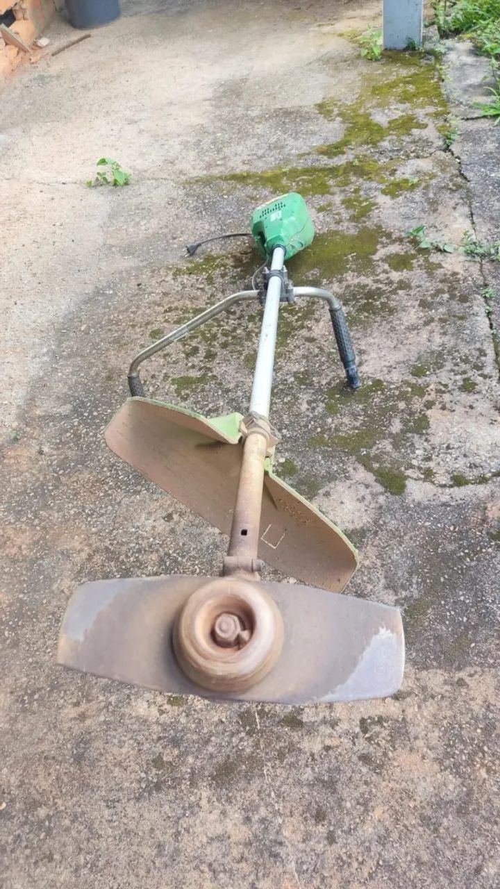 Roçadeira Trapp -3.000 venda ou troca. - Foto 4