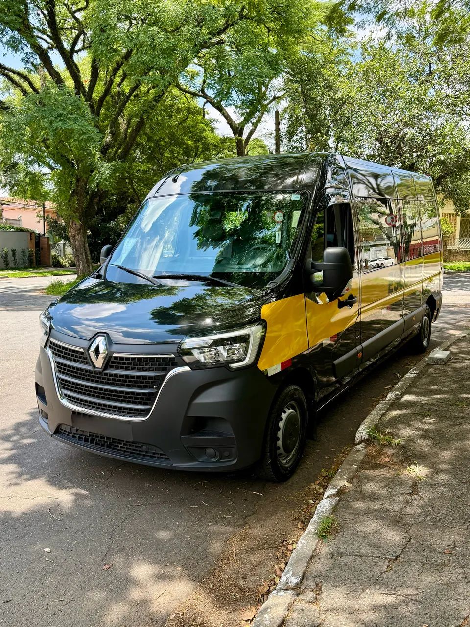 VAN ESCOLAR À VENDA - RENAULT MASTER L3H3 2024 - Foto 2