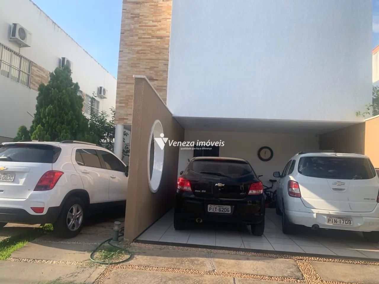 Casa duplex no condomínio Green Hills a Venda