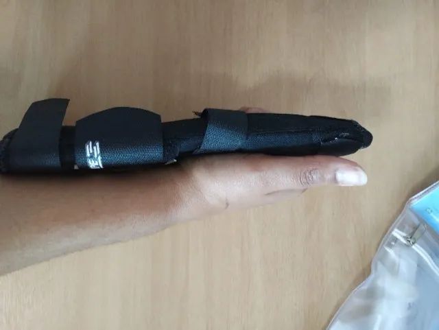 Tala Para Punho Com Apoio Polegar 437 Direita Salvapé Tamanho G - Foto 2