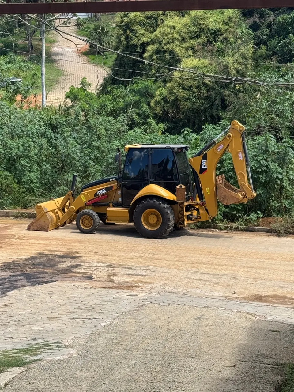 Retroescavadeira cartepillar 416