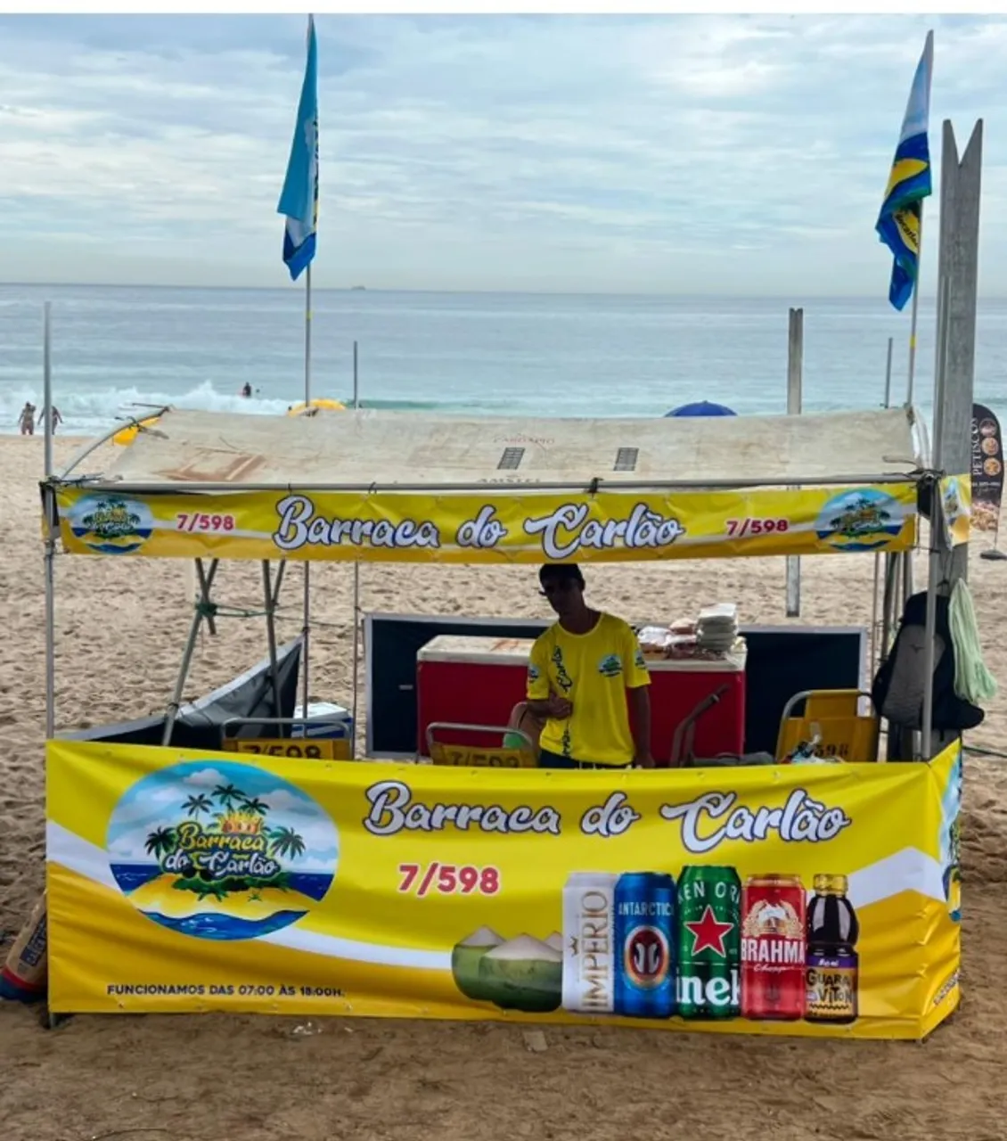 VENDE-SE BARRACA COMPLETA NA PRAIA - POSTO 10, RECREIO DOS BANDEIRANTES