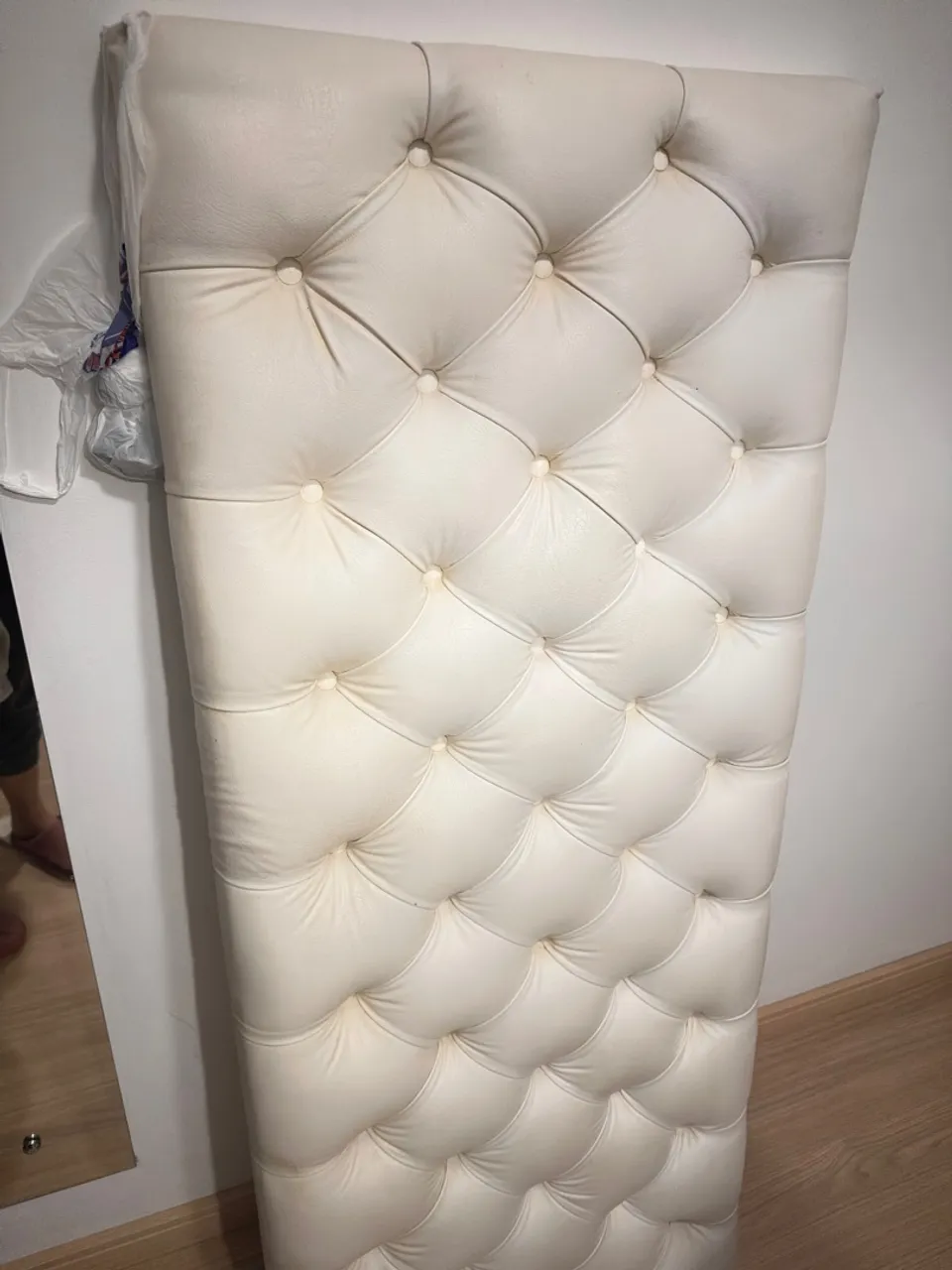Cabeceira de Cama Estofada - Design Clássico