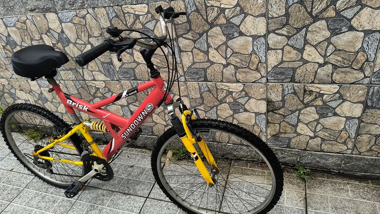 Bicicleta Sundown Brisk aro 26 com 18 marchas  - Foto 3